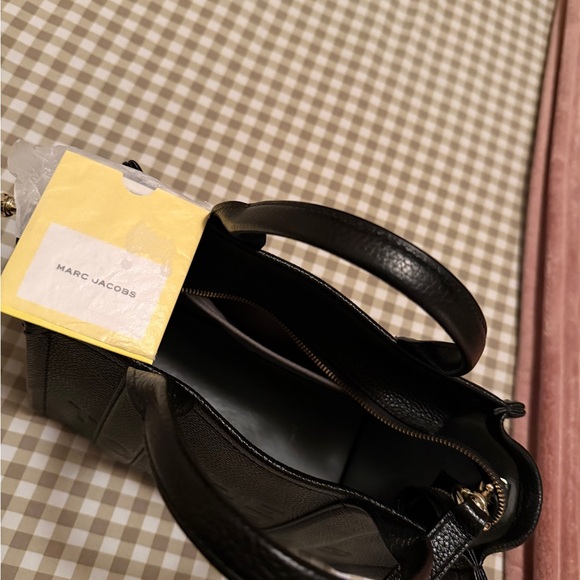 Marc Jacobs Black Tote Bag - Picture 4 of 5